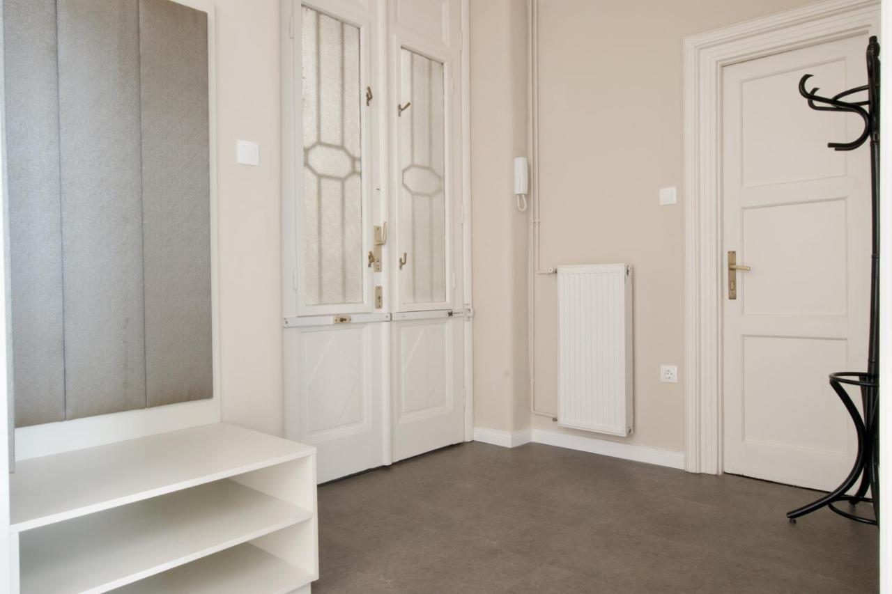 Standard Apartment By Hi5 - Kecskemeti Street Suite Budapest Kültér fotó