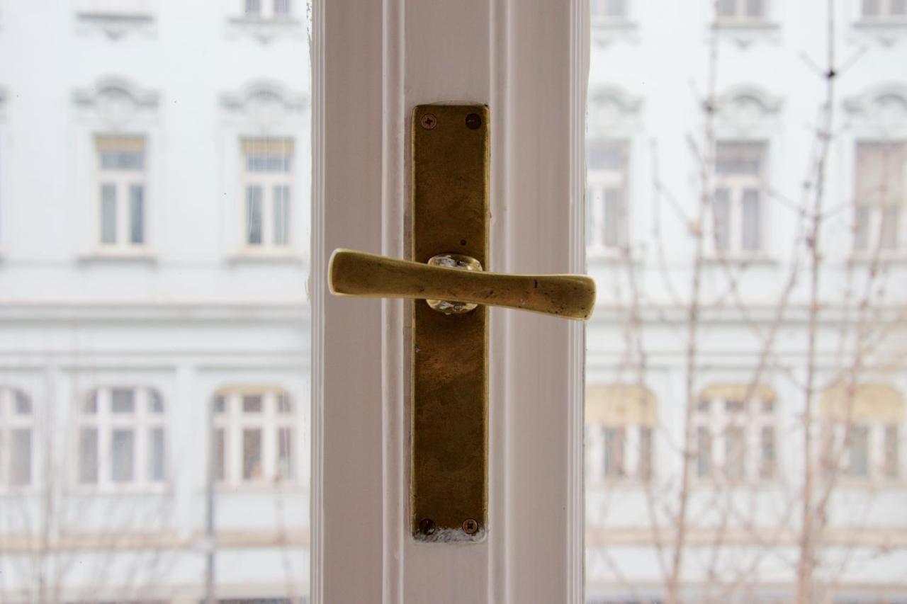 Standard Apartment By Hi5 - Kecskemeti Street Suite Budapest Kültér fotó