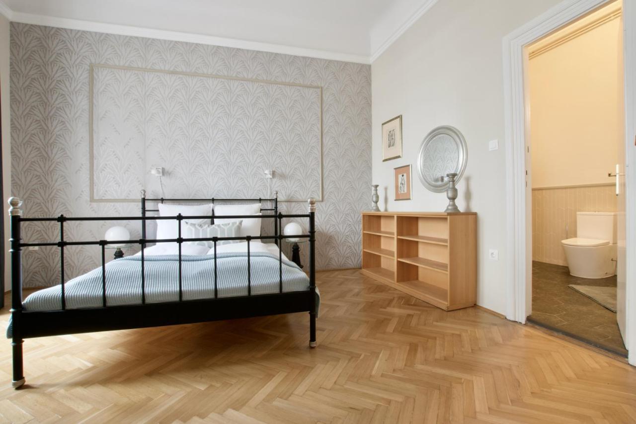 Standard Apartment By Hi5 - Kecskemeti Street Suite Budapest Kültér fotó