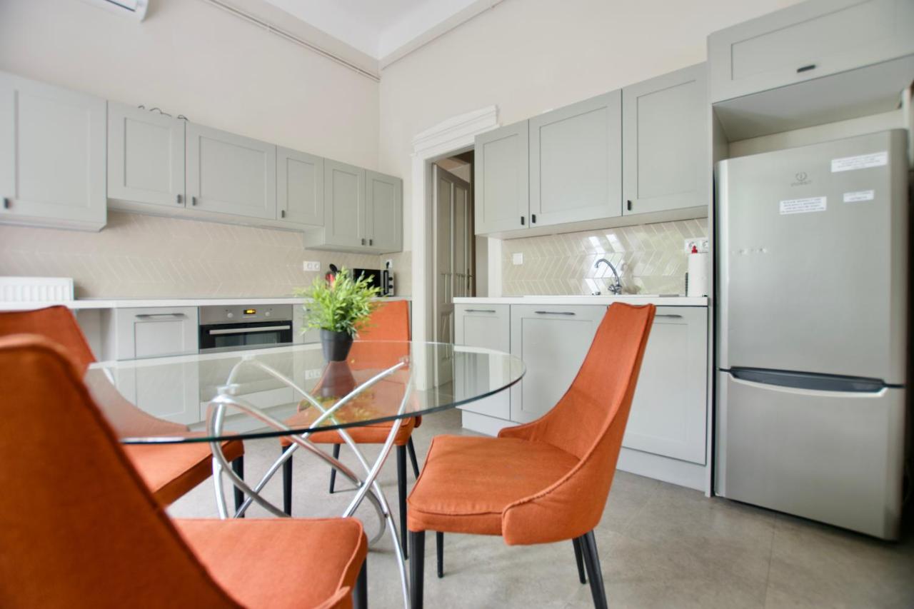 Standard Apartment By Hi5 - Kecskemeti Street Suite Budapest Kültér fotó