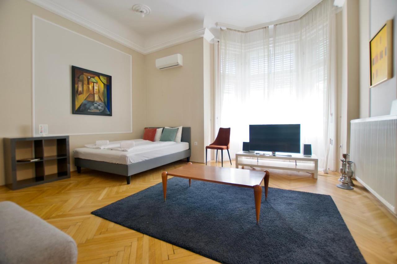Standard Apartment By Hi5 - Kecskemeti Street Suite Budapest Kültér fotó